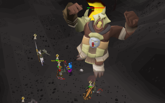 Players fighting the Avatar